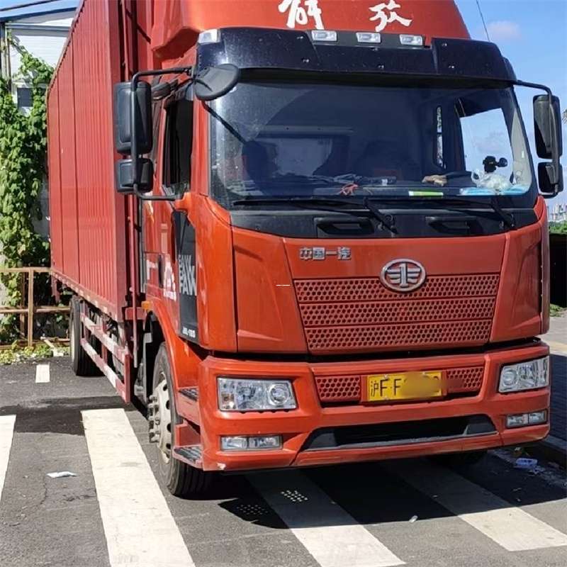 嘉定区罗平县进仓物流：专线直达的多元货运之旅